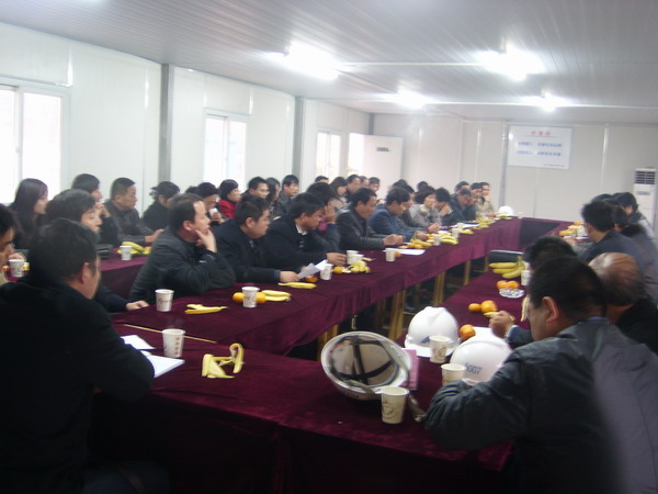 南京棲霞區馬群街道辦到我公司進(jìn)行了考察，開(kāi)展了有關(guān)科學(xué)發(fā)展觀(guān)的研討會(huì )